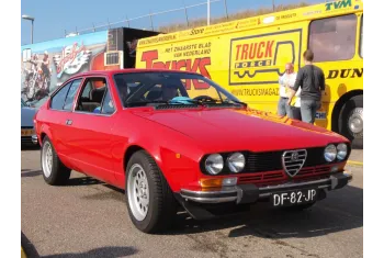 Alfa Romeo Alfetta GT (116)