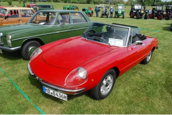 Alfa Romeo Spider 105