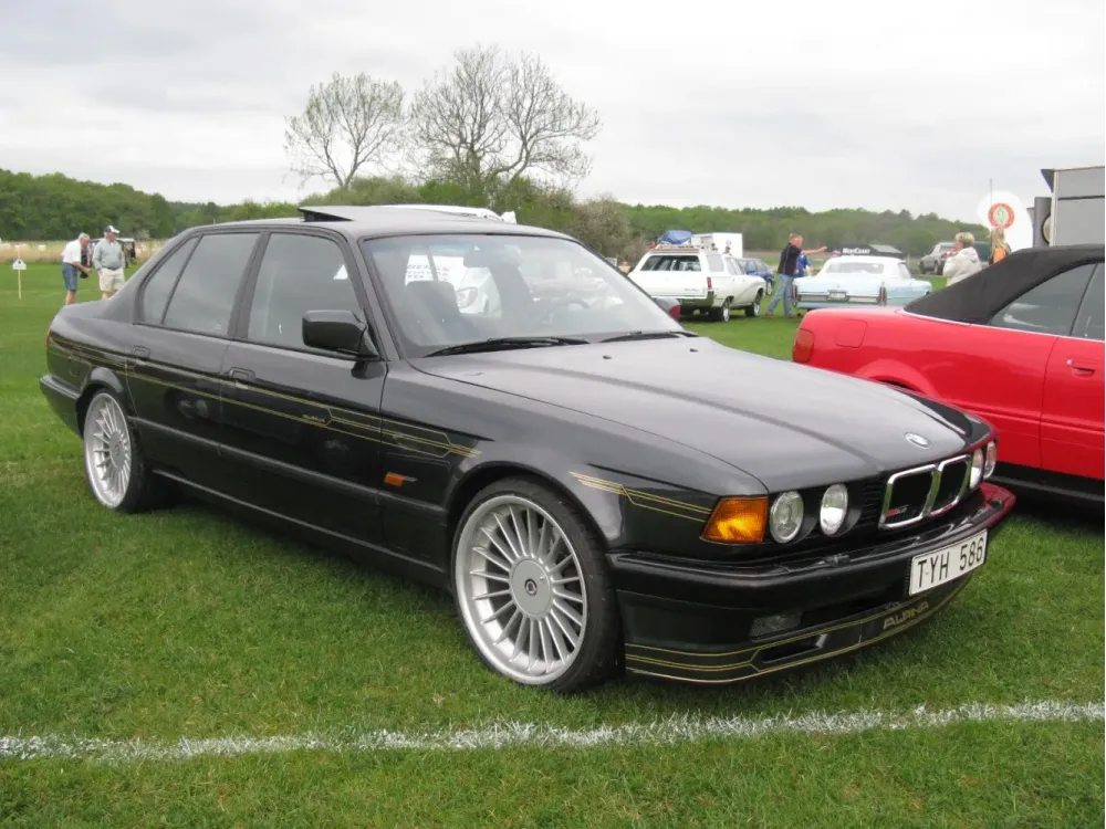 Alpina B12 E32