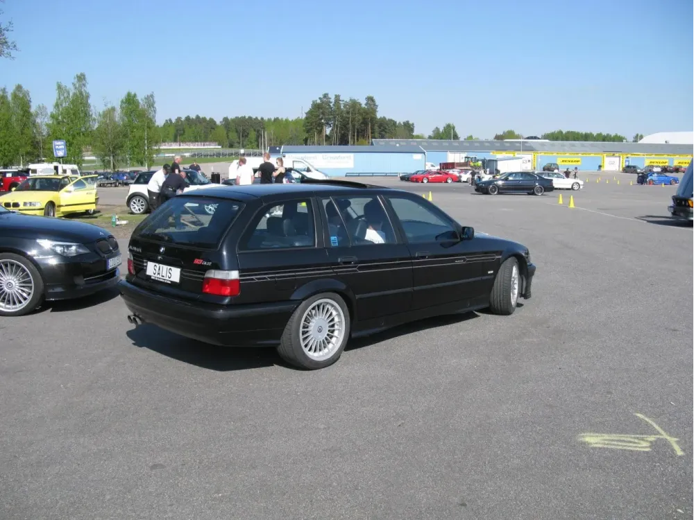 Alpina B3 Touring (E36)
