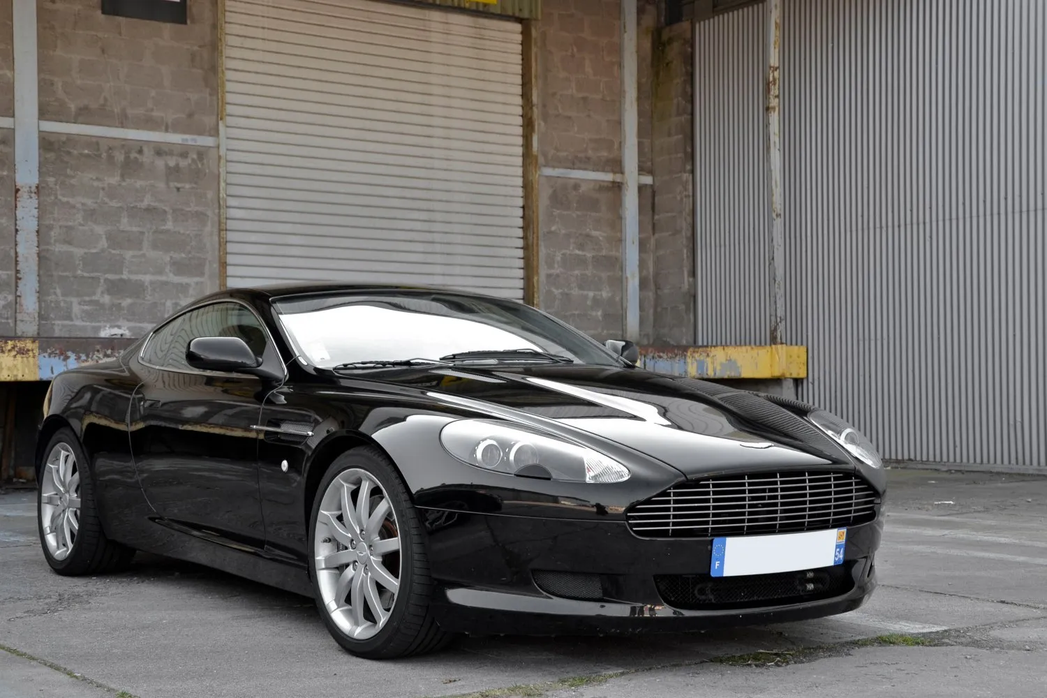 Aston Martin DB9 Coupe