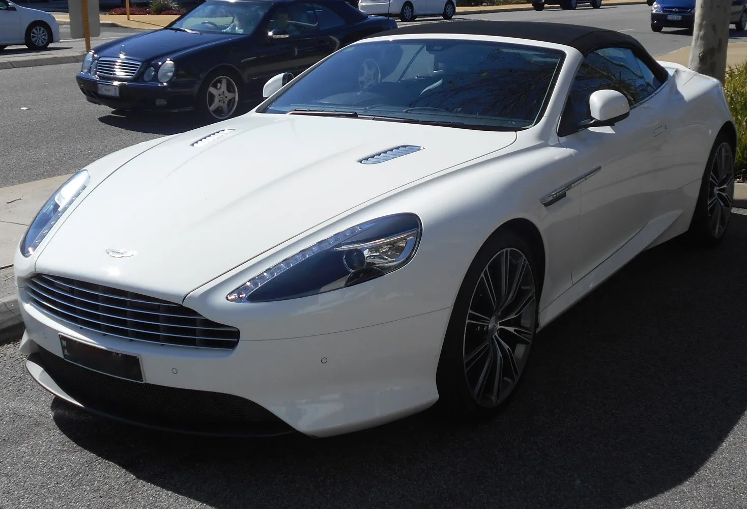 Image for Aston Martin DB9 Volante (facelift 2012)
