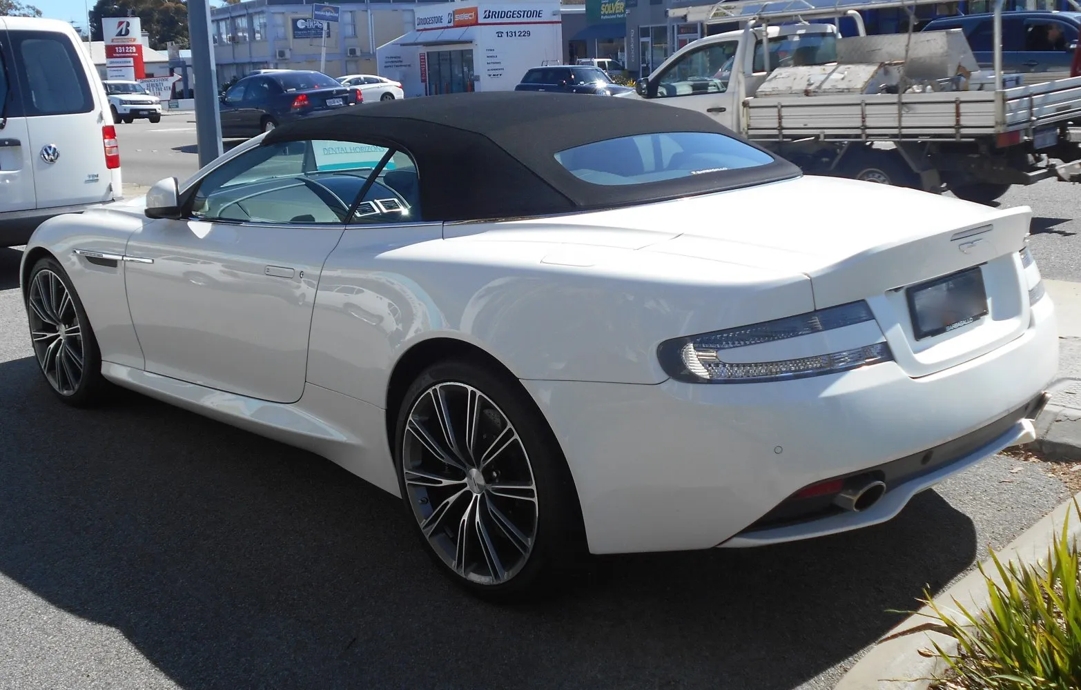 Image for Aston Martin DB9 Volante (facelift 2012)