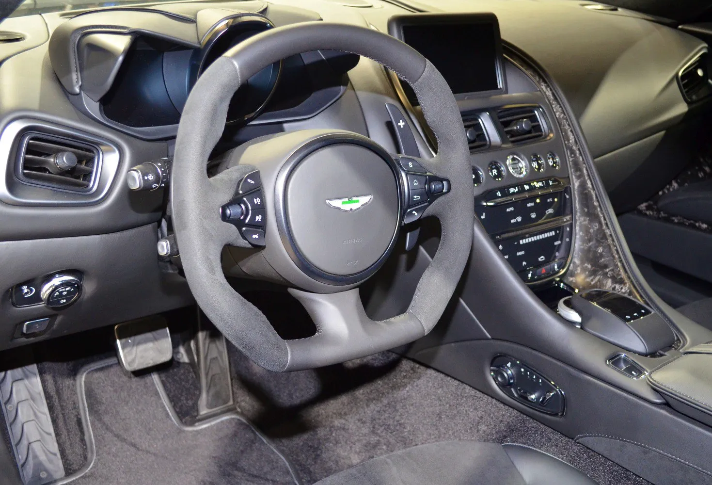 Image for Aston Martin DBS Superleggera