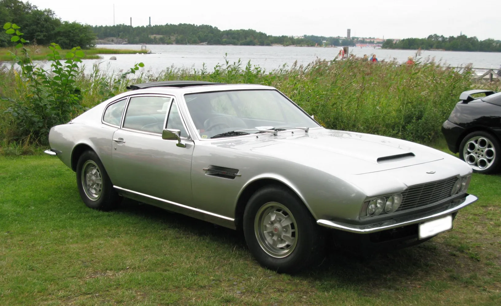 Image for Aston Martin DBS V8