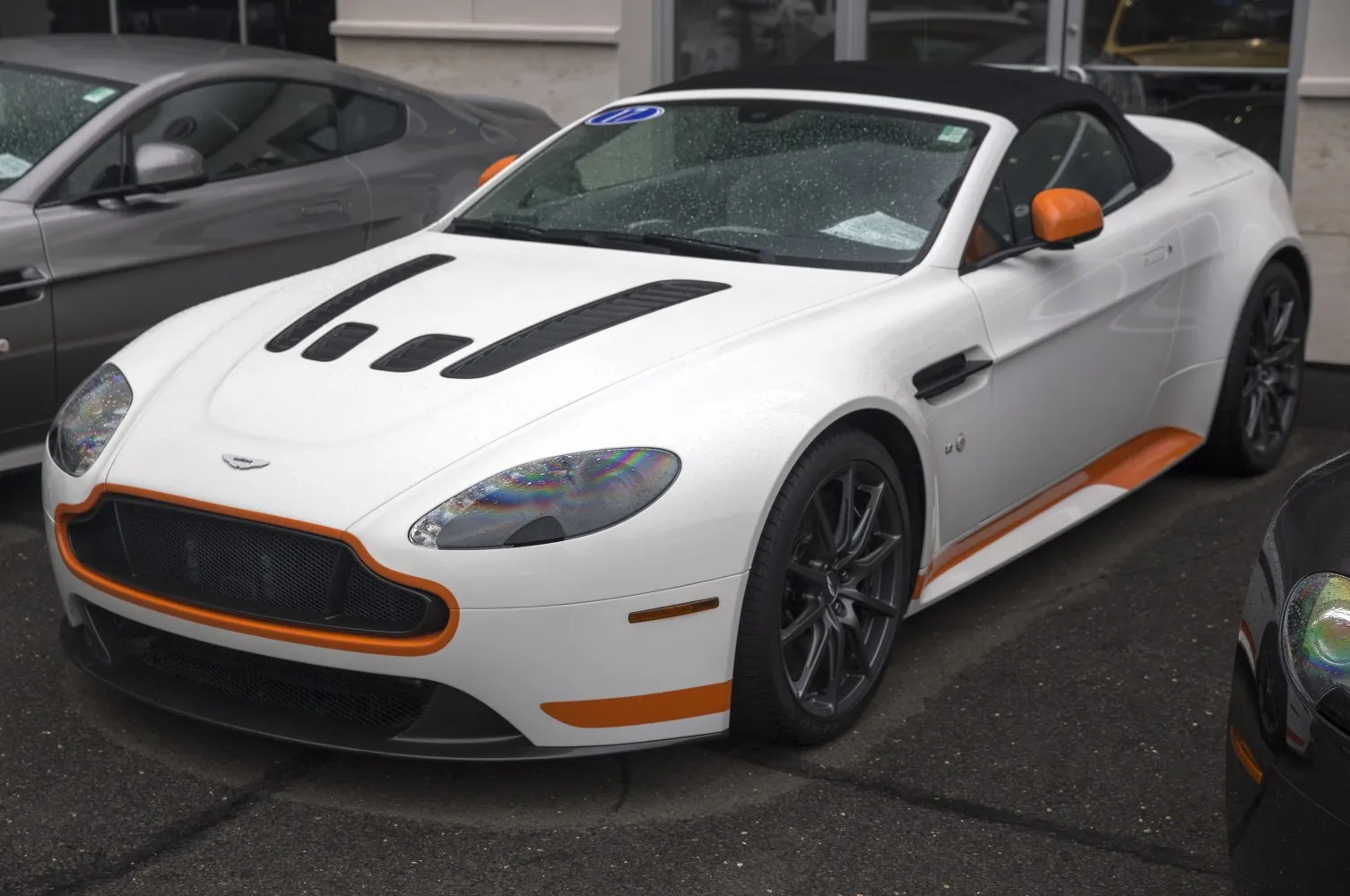 Image for Aston Martin V12 Vantage Roadster