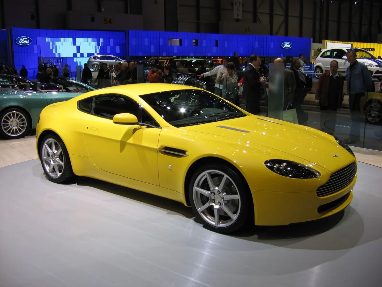 Image for Aston Martin V8 Vantage 2005