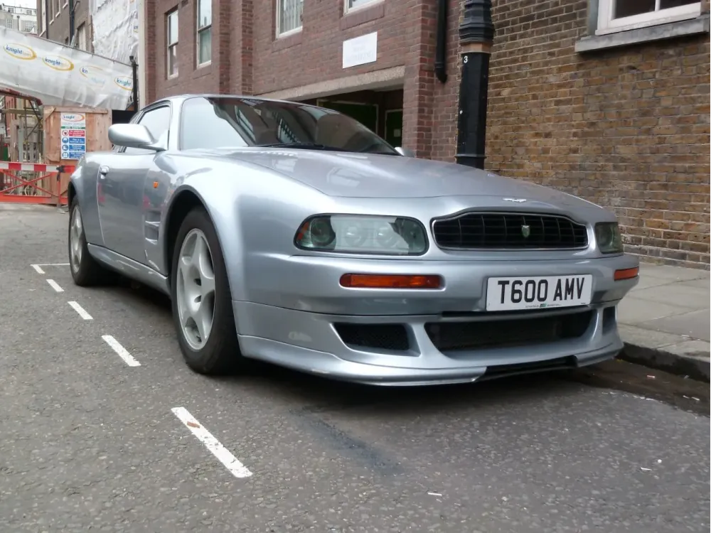 Aston Martin V8 Vantage II