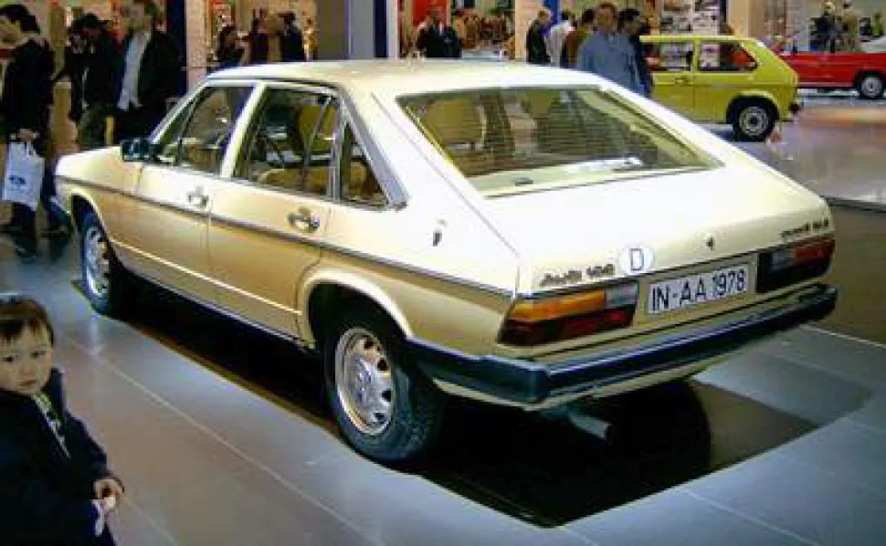 Audi 100 Avant (C2, Typ 43)
