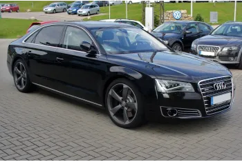 Audi A8 Long (D4, 4H)