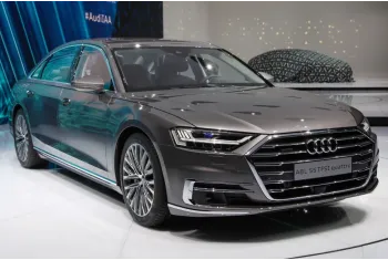 Audi A8 Long (D5)