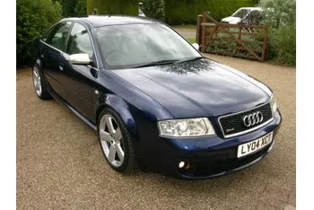 audi rs-6 avant-c8