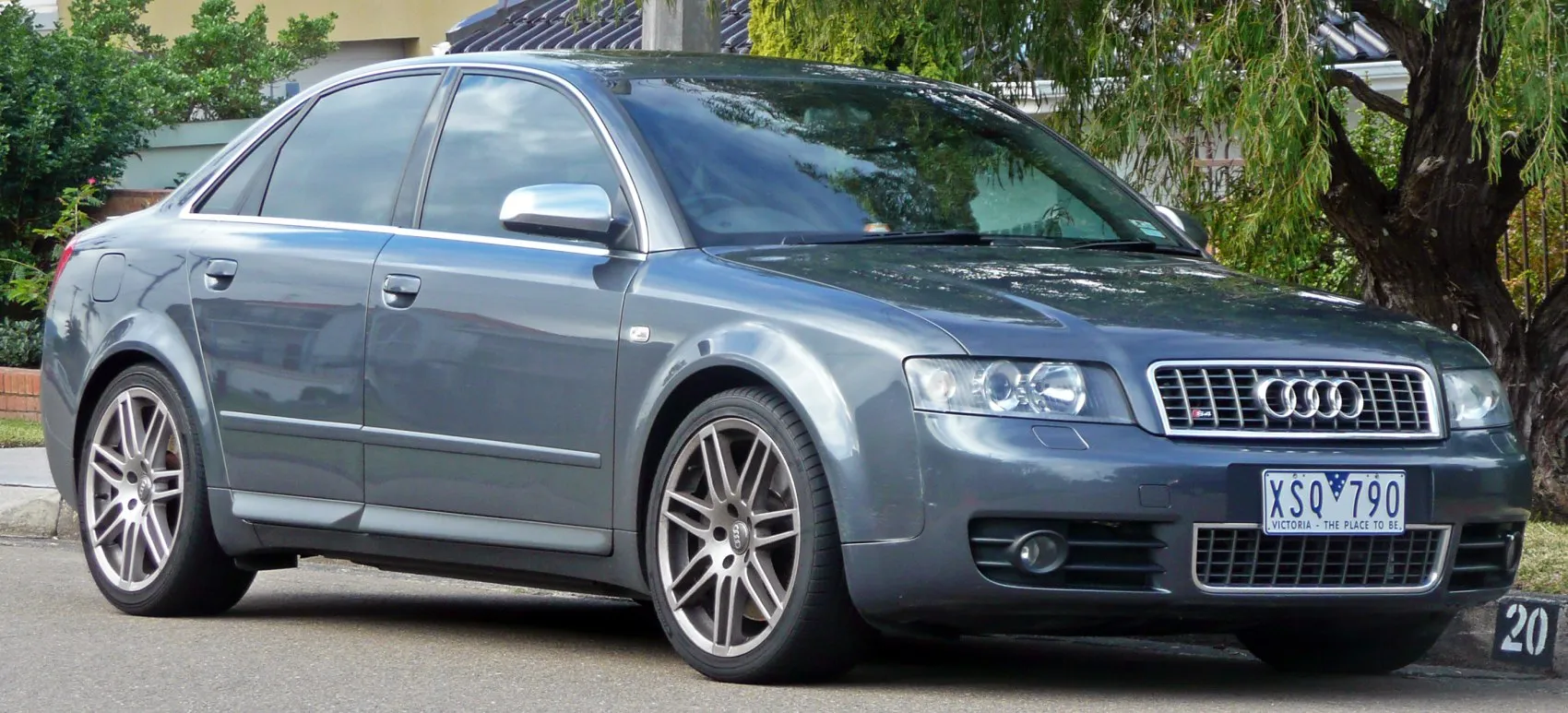 Audi S4 8E,B6