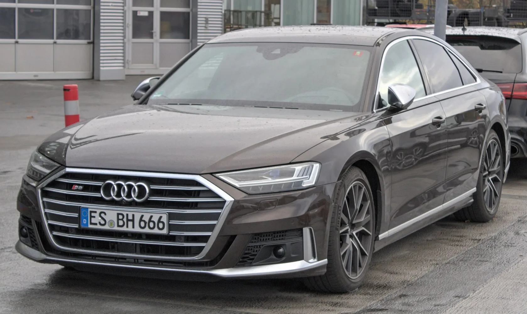 Audi S8 D5