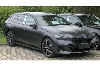 BMW i5 Touring (G61)