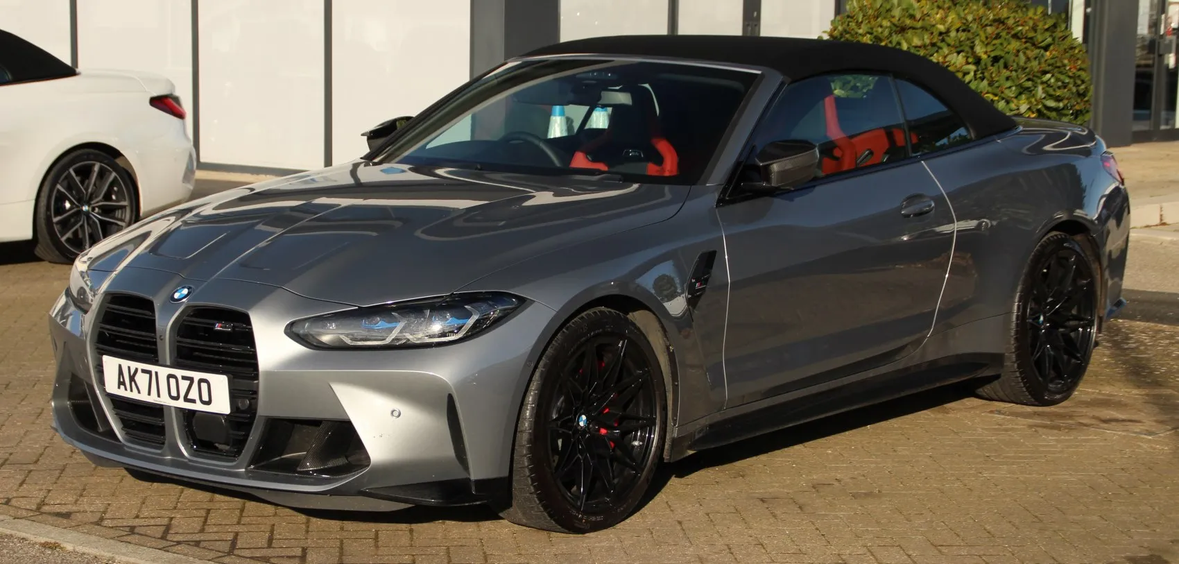 BMW M4 Convertible (G83)