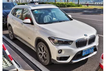 BMW X1 F49 Long