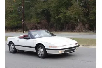 buick reatta coupe