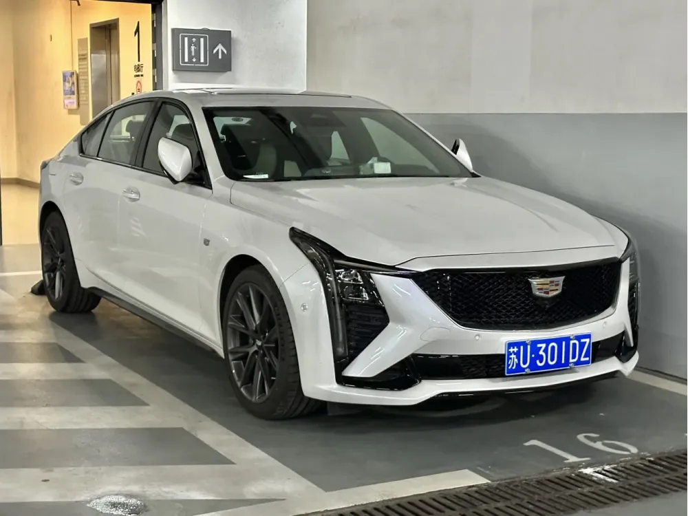 Cadillac CT5 facelift 2024