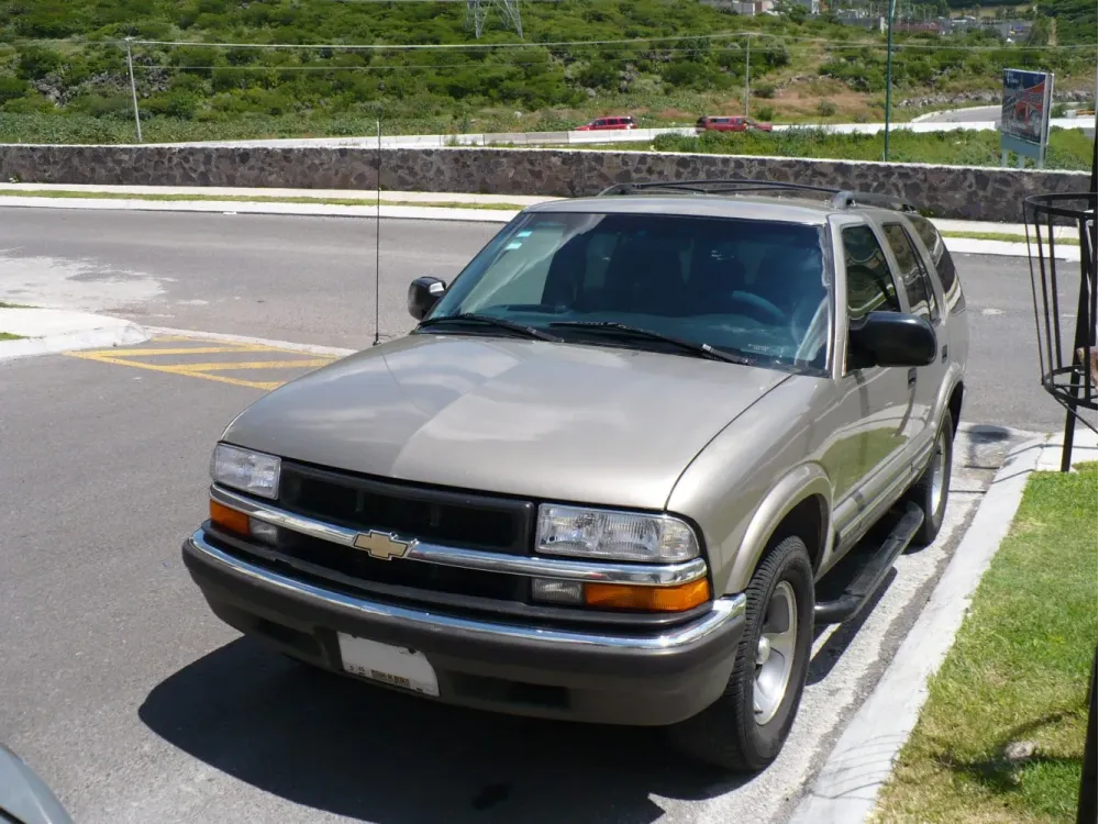 Chevrolet Blazer II (4-door, facelift 1998)