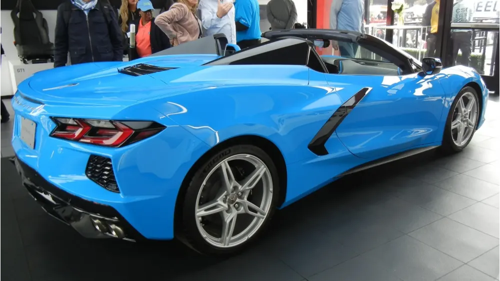 Chevrolet Corvette Convertible (C8)
