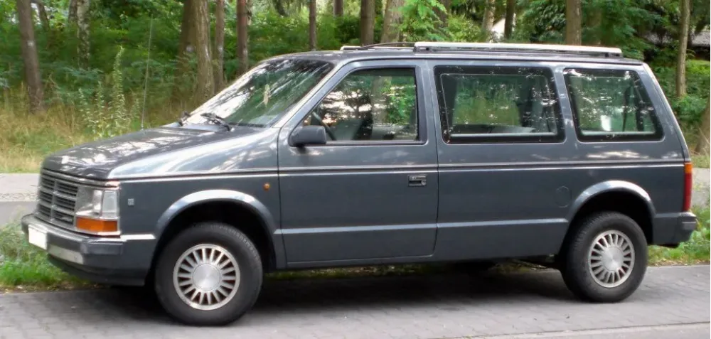 Chrysler Voyager I