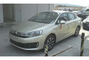Citroen C4 Berline (Phase I, 2015)