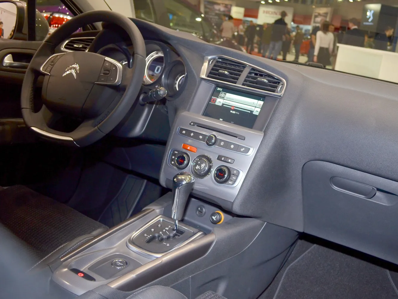 Image for Citroen C4 II Hatchback (Phase II, 2015)