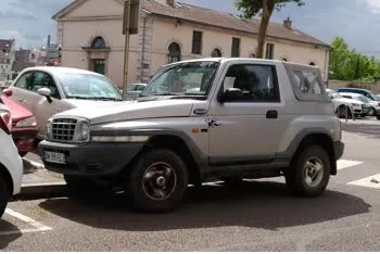 daewoo korando kj