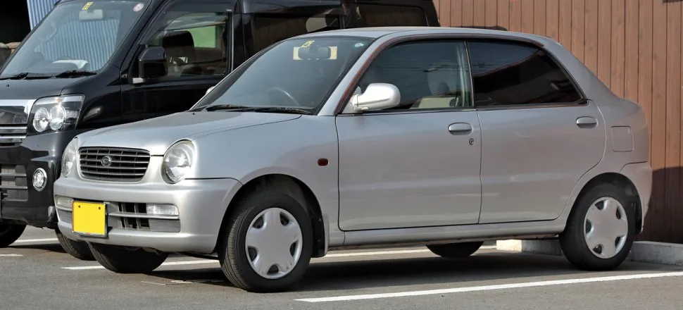 Daihatsu Opti L8