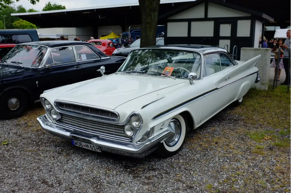 DeSoto Adventurer II 2-Door Hardtop