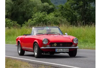 Fiat 124 Spider