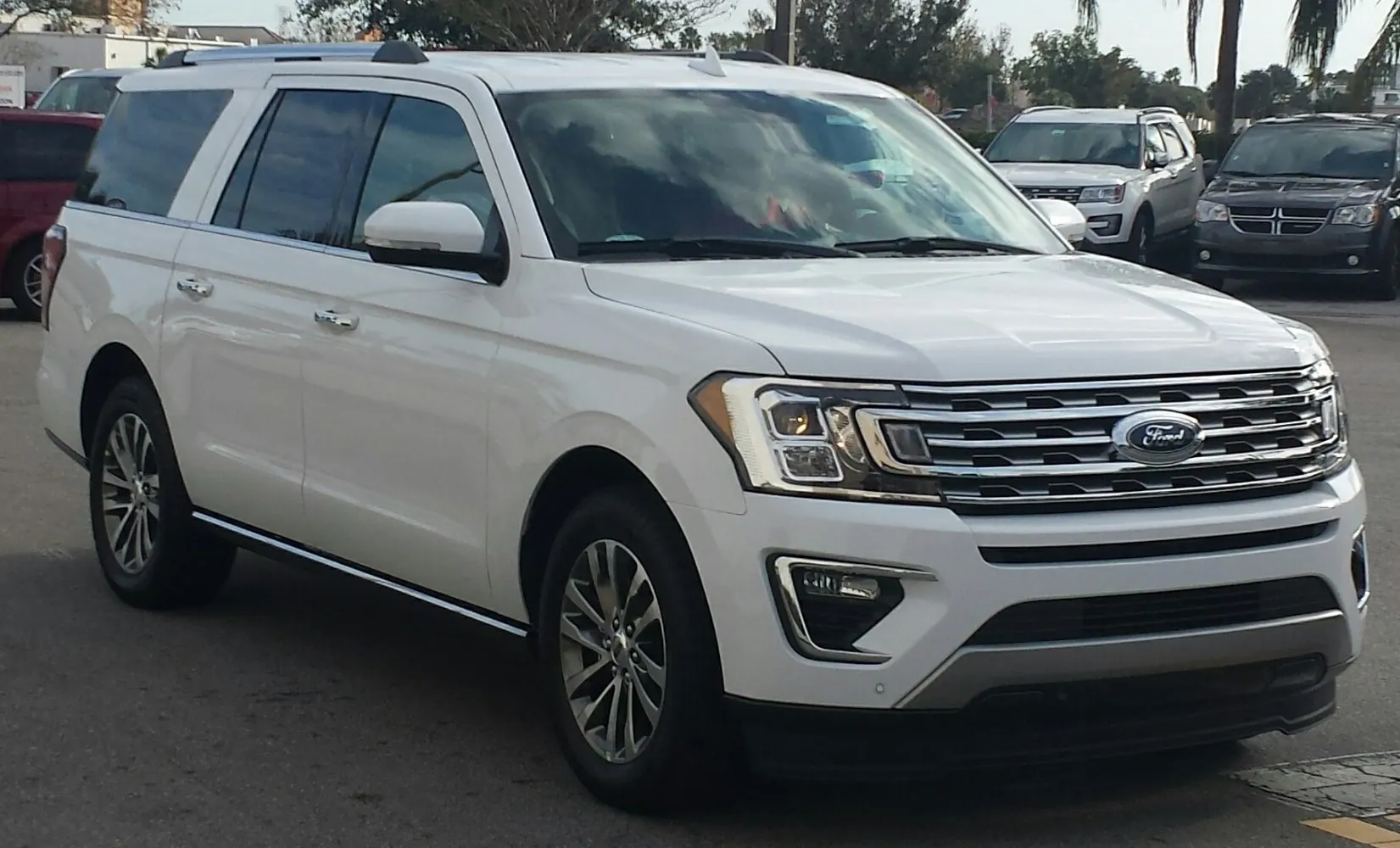 Ford Expedition IV MAX (U553)