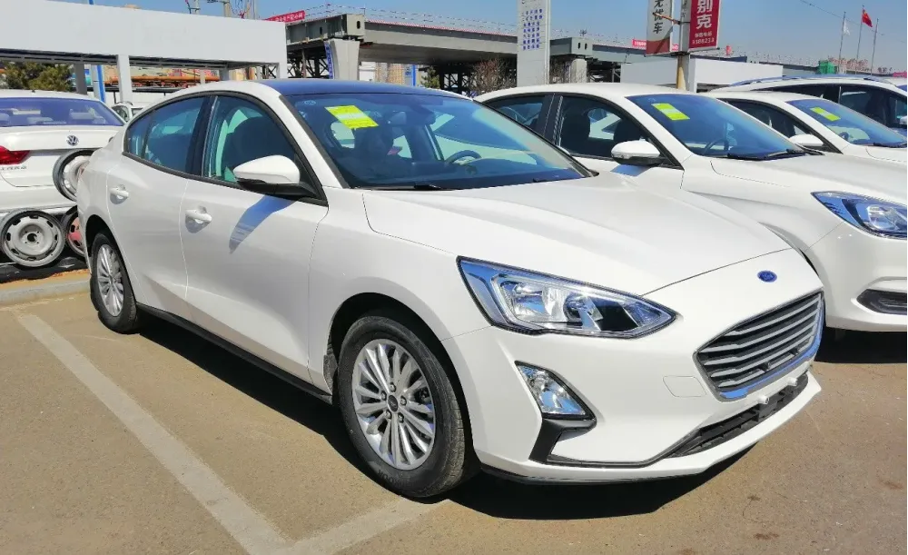 Ford Focus IV Sedan