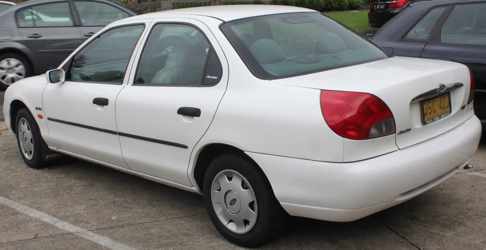 Image for Ford Mondeo I Sedan (facelift 1996)