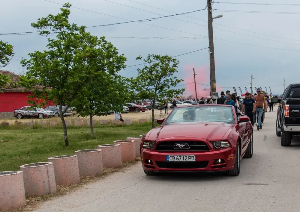 Ford Mustang Convertible V (facelift 2012)