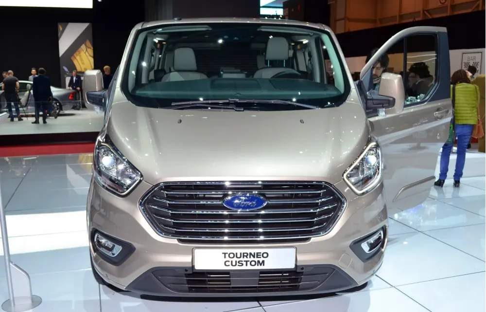 Ford Tourneo Custom I (facelift 2018) L1