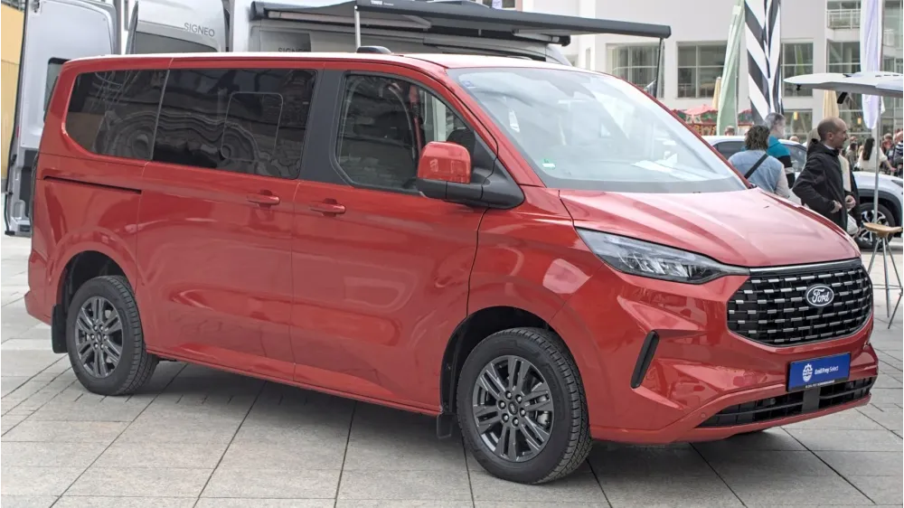 Ford Tourneo Custom II L1