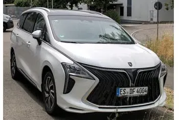 forthing yacht4-u-tour