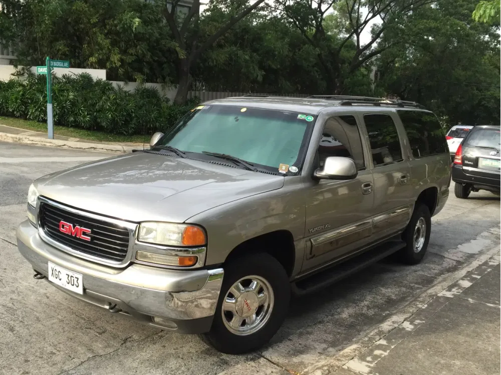 GMC Yukon XL II (GMT800)