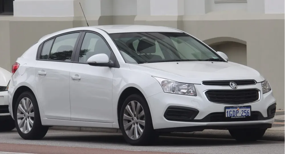 Holden Cruze Hatch (JH, facelift 2015)