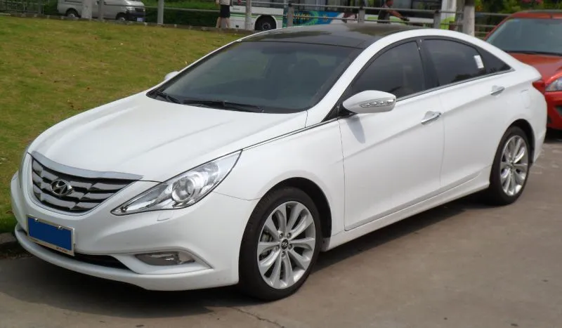 Hyundai Sonata VI (YF)