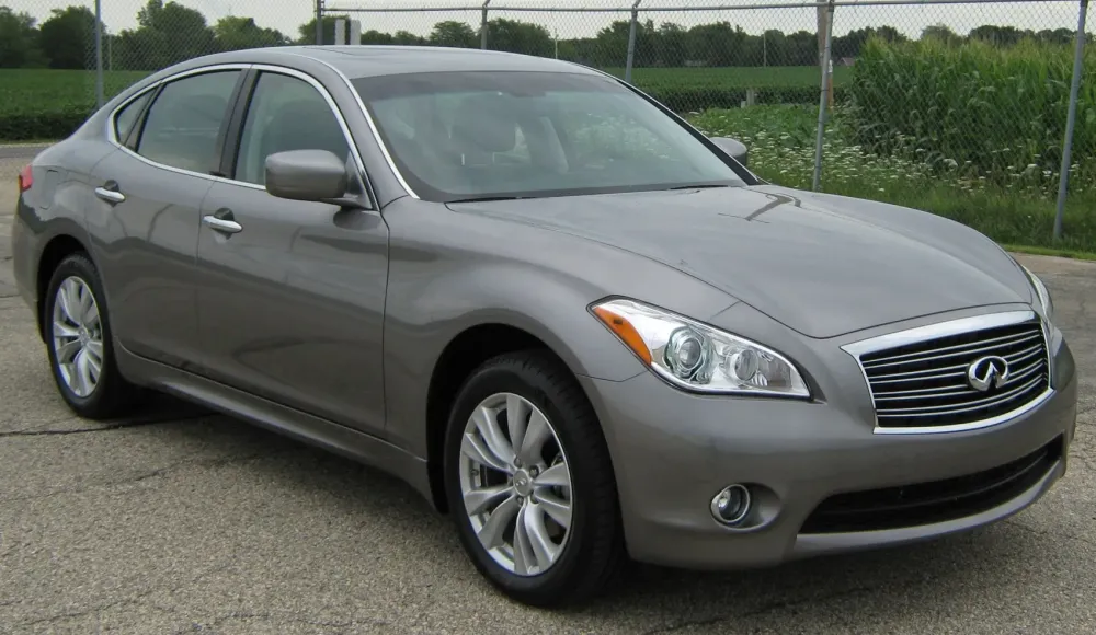 Infiniti M IV (Y51)