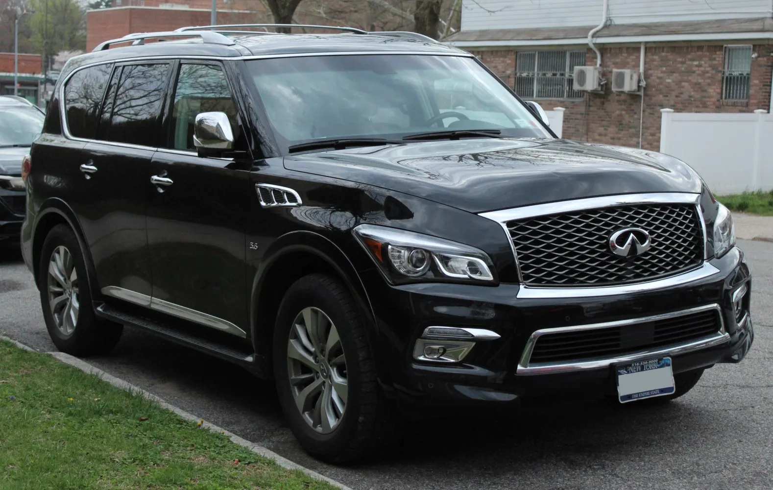 Infiniti QX80 Z62