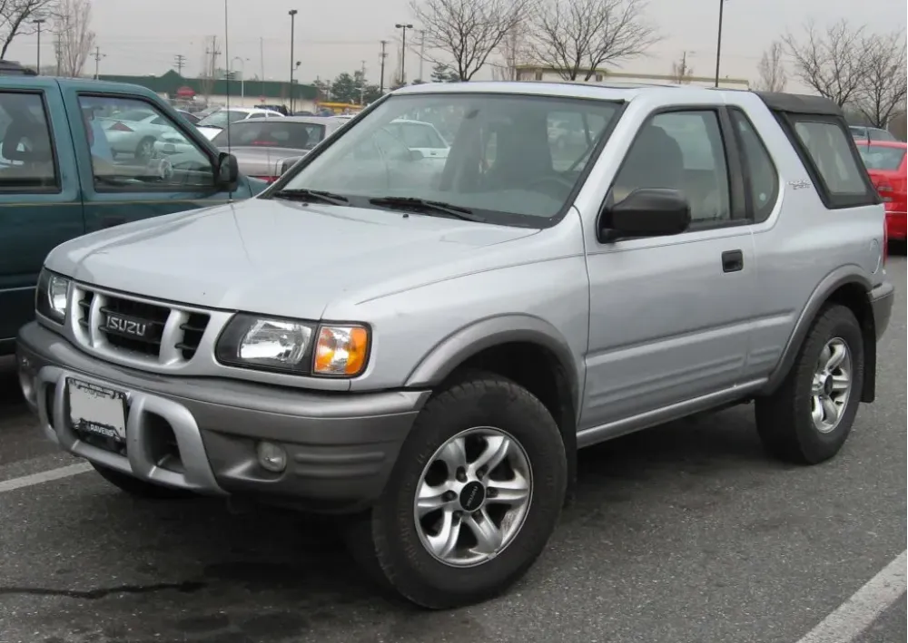 Isuzu Rodeo Sport Cabrio (UTS-145)