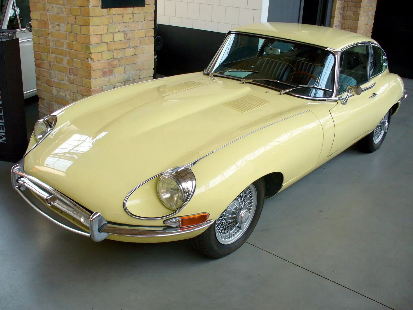Image for Jaguar E-type 2+2