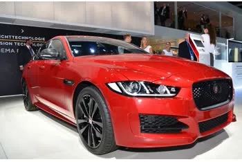 jaguar xe x760-facelift-2020