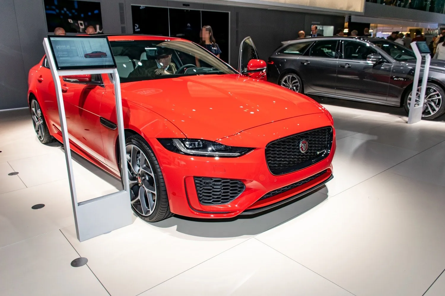 Jaguar XE X760, facelift 2019