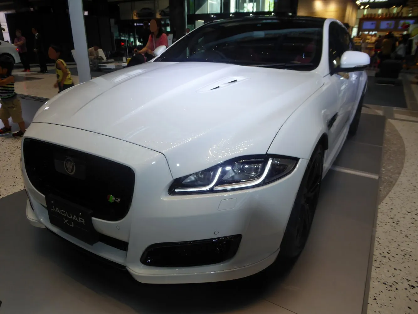 Jaguar XJ X351 facelift 2015