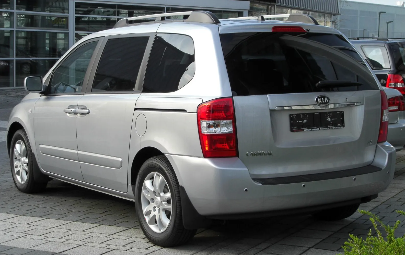 Image for Kia Carnival II (VQ)
